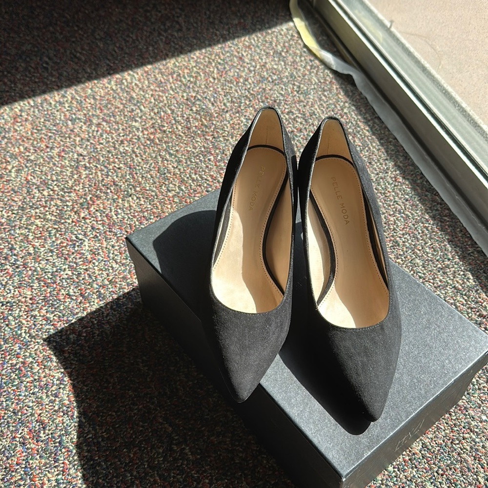 Pelle Moda, 2 inch heel, Black, Size 7